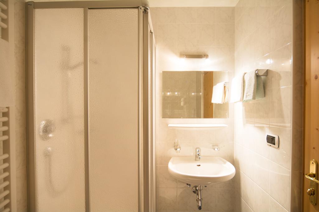 Baerntalerhof Villa Falzes Ruang foto