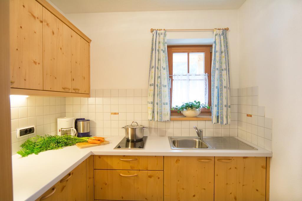 Baerntalerhof Villa Falzes Ruang foto